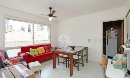Apartamento com 2 quartos à venda na Rua Dário Pederneiras, 522, Petrópolis, Porto Alegre por R$ 449.999