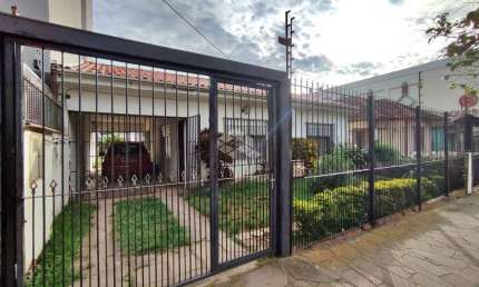 Casa com 2 quartos à venda na Rua Oito de Julho, 35, Jardim Botânico, Porto Alegre por R$ 848.900