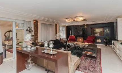Casa em condomínio fechado com 4 quartos à venda na Rua Attílio Bilibio, 120, Jardim Carvalho, Porto Alegre por R$ 2.659.000