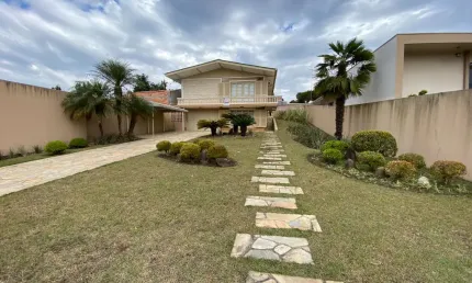 Casa à venda na Rua Francisco De Azevedo Macedo,  Vila Solene, Campo Largo - Pr, 587, Vila Solene, Campo Largo