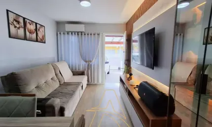 Casa Geminada com 02 Dormitórios no Bairro Itoupavazinha - Blumenau/ SC
