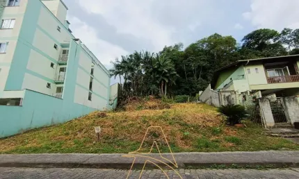 Seu Novo Projeto Começa Aqui na Vila Nova!  Terreno à Venda – Oportunidade no Bairro Vila Nova
