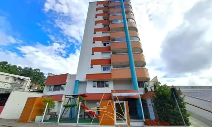 Apartamento com 03 Suítes no Bairro Escola Agrícola