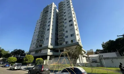 Apartamento no Último Andar com 2 Dormitórios no Bairro Vila Nova