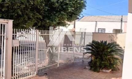 Casa com 3 quartos à venda na Vila Curti, São José do Rio Preto , 148 m2 por R$ 380.000