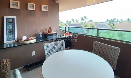 Excelente apartamento mobiliado localizado na praia de muro alto com 79,64m² de área útil.