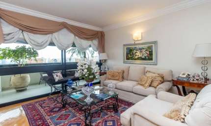 Apartamento tipo para locação com 4 quartos, sendo 4 suítes, 198m²