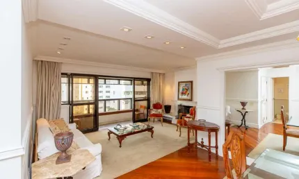 Apartamento tipo para venda em Moema com 4 quartos, sendo 3 suítes, 155m²