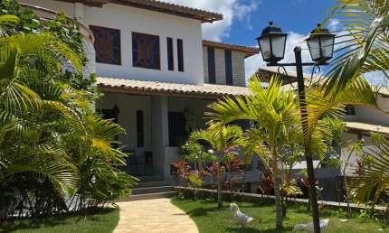 CASA LUXUOSA - 4 SUÍTES - PIATÃ  COND. PARQUE COSTA VERDE  (71)99100-2512