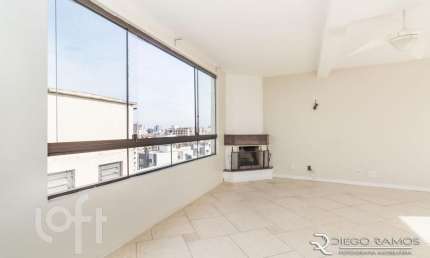 Apartamento amplo de 2 dormitórios com vaga no Bom Fim!