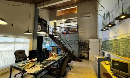 Sala comercial com 3 salas à venda na Avenida da República, 4370-2, Parolin, Curitiba
