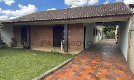 Casa para Venda em Curitiba, Fanny, 3 dormitórios, 1 suíte, 2 banheiros, 4 vagas