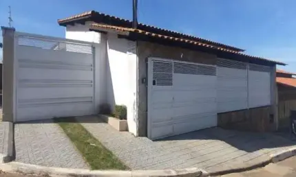 Casa com 3 quartos para alugar na Novo Horizonte, Residencial Novo Horizonte, Alfenas