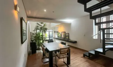 Casa com 3 quartos à venda na URÂNO, 67, Santa Lúcia, Belo Horizonte por R$ 899.000