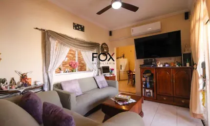 Casa com 3 quartos à venda na Rua Tapirapes, 366, Santa Mônica, Belo Horizonte por R$ 850.000