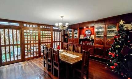 Casa com 3 quartos à venda na Rua Professor Carlos Pereira da Silva, 579, Belvedere, Belo Horizonte por R$ 2.300.000