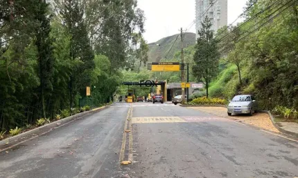 Terreno à venda na Rua Grandolfo, 750, Vila Castela, Nova Lima por R$ 1.700.000