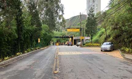 Terreno à venda na Rua Grandolfo, 750, Vila Castela, Nova Lima por R$ 2.160.000