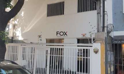 Casa comercial com 3 salas para alugar na Marquês de Paranaguá, 115, Santo Antônio, Belo Horizonte por R$ 4.100