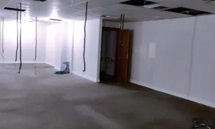 Sala comercial com 1 sala à venda na Rua dos Guajajaras, 715, Centro, Belo Horizonte por R$ 1.200.000