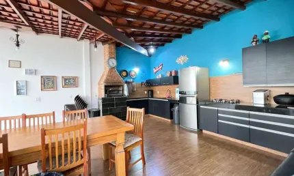 Casa com 5 quartos à venda na Rua Castelo Guimarães, 280, Castelo, Belo Horizonte por R$ 2.660.000