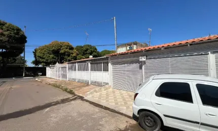 Casa reformada à venda na QNN 24 – Ceilândia Sul (Guariroba)