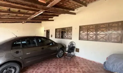 Descubra uma oportunidade única de morar no coração de ceilândia sul, na qnn 8. essa casa padrão, com 144m², oferece conforto, praticidade e um estilo de vida harmonioso para você e sua família. com u