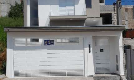 Sobrado á venda– 3 Dorms- Jd Europa – Laranjeiras - Caieiras/SP