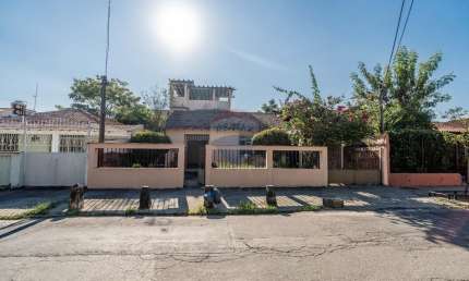 Casa à venda na Rua Vital Fontoura, 58, Bancários, Rio de Janeiro