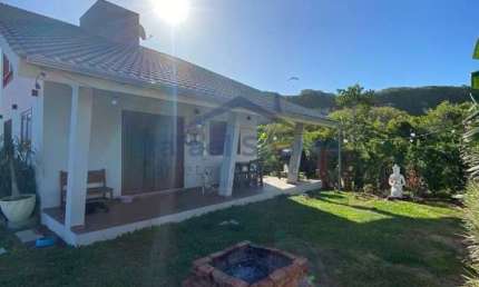 Casa com 3 dormitórios à venda, 84 m² por R$ 1.290.000,00 - Morro dos Conventos - Araranguá/SC