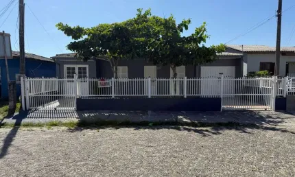 Casa com 2 dormitórios à venda, 100 m² por R$ 330.000,00 - Jardim Atlântico - Balneário Arroio do Silva/SC