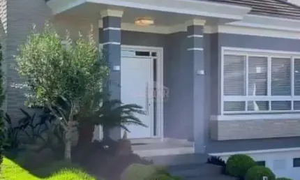 Casa em condomínio Fechado de Alto Padrão | Alta Vista