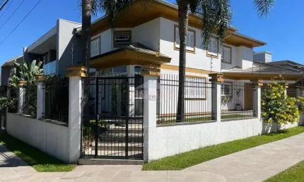 Casa com 3 quartos à venda no Moinhos De Vento, Canoas 