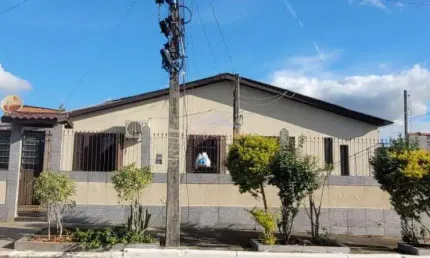 Casa à venda no Guajuviras, Canoas 