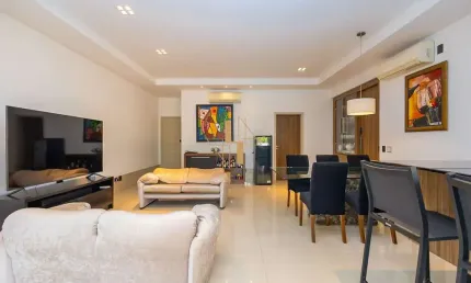 Apartamento Com área externa em Campo Comprido, Curitiba/PR