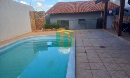 Casa com 3 quartos para alugar no Jardim Aeroporto, Bauru 