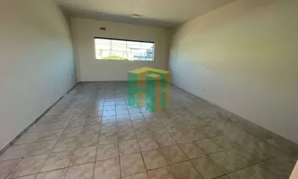 Casa comercial para alugar no Núcleo Habitacional Mary Dota, Bauru 
