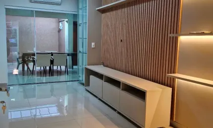 Linda casa térrea com 4 dormitórios no Condomínio Garden Village II