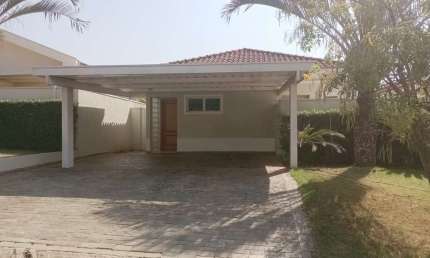 Casa Cond. San Remo 2 R$ 790.000 com 3 quartos 1 suíte, até 4 vagas, churrasqueira, hidro, armários e quintal - Recreio das Acácias - Ribeirão Preto
