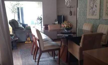Casa Cond. San Remo 2 R$ 760.000 com 3 quartos sendo 1 suíte, até 4 vagas, piscina, armários - Recreio das Acácias - Ribeirão Preto