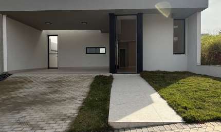 Casa Térrea  nova à venda em condomínio na Zona sul