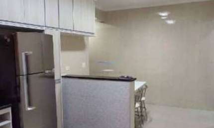 Casa Sobrado em Vila Antonieta, São Paulo - 180m², 3 Dormitórios, 2 Suítes - R$850.000 para venda e locação