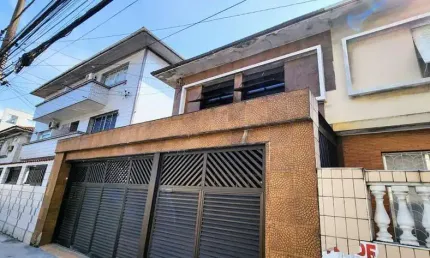 Casa para Venda em Santos, Macuco, 3 dormitórios, 2 banheiros, 2 vagas