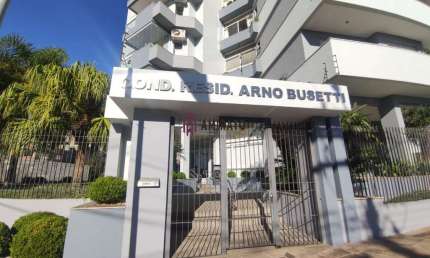 Cobertura Triplex semimobiliada à venda no Centro de Farroupilha