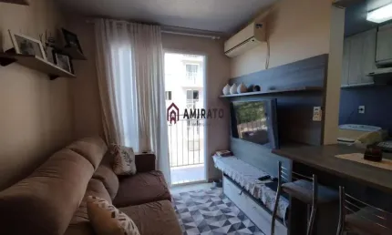 Apartamento semi mobiliado com 2 dormitórios, sala e cozinha integradas, sacada, 1 banheiro e 1 vaga de garagem