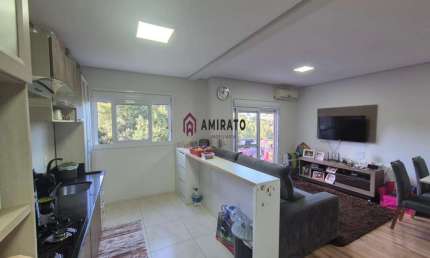 Apartamento semimobiliado com churrasqueira e varanda em Nova Vicenza, Farroupilha - Venda