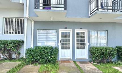 Lindo Sobrado Condominio Fechado Bairro do Nova Petropolis, Rua Sem Saida, Localização Previlegiada, Sendo 2 Domitórios, Sala Ampla, Cozinha Planajada, 2 Banheiros, Quintal Com Churrasqueira,