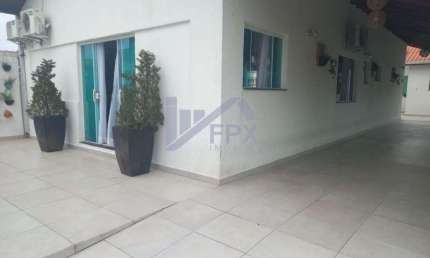 Casa Alto Padrão para Venda em Itanhaém, Balneário Gaivota, 4 dormitórios, 2 suítes, 3 banheiros, 6 vagas