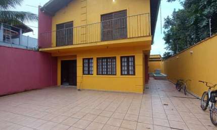Sobrado para Venda em Itanhaém, Estância Santa Cruz, 5 dormitórios, 3 banheiros