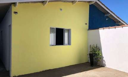 Casa para Venda em Itanhaém, Jardim Umuarama, 1 dormitório, 1 banheiro, 3 vagas